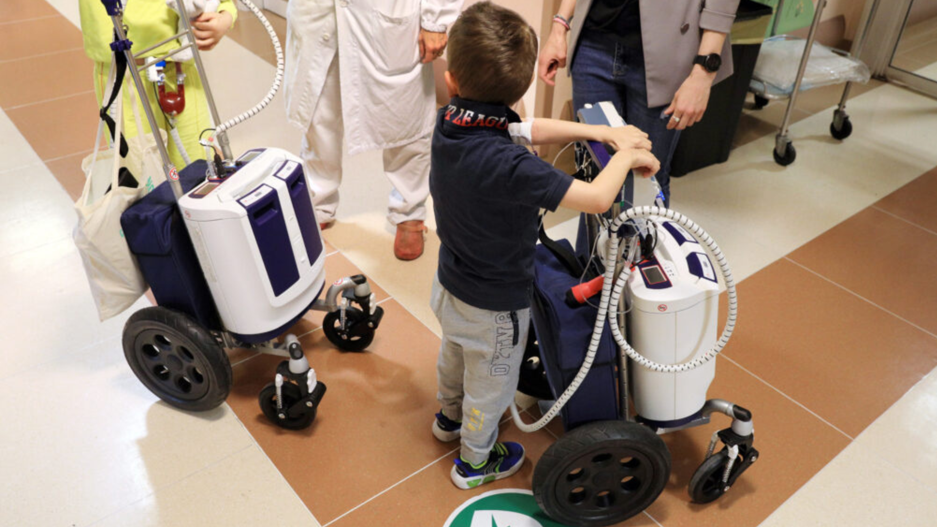 bambino con cuore artificiale al Policlinico di Sant'Orsola